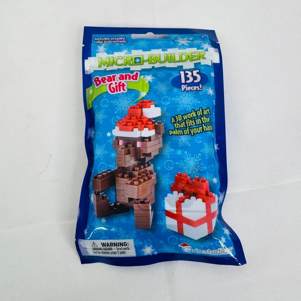 Micro Builder Bear and Gift Christmas‎ Holiday Building Blocks 135 Pieces